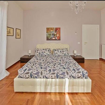 Key Apartment Vatican Wall Rome Bagian luar foto