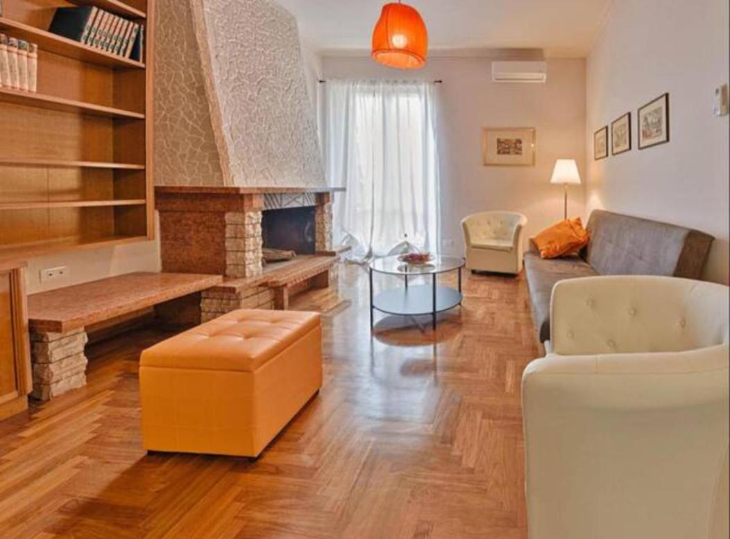 Key Apartment Vatican Wall Rome Bagian luar foto