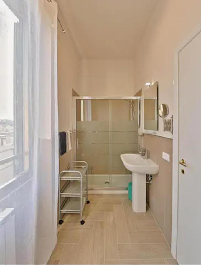 Key Apartment Vatican Wall Rome Bagian luar foto