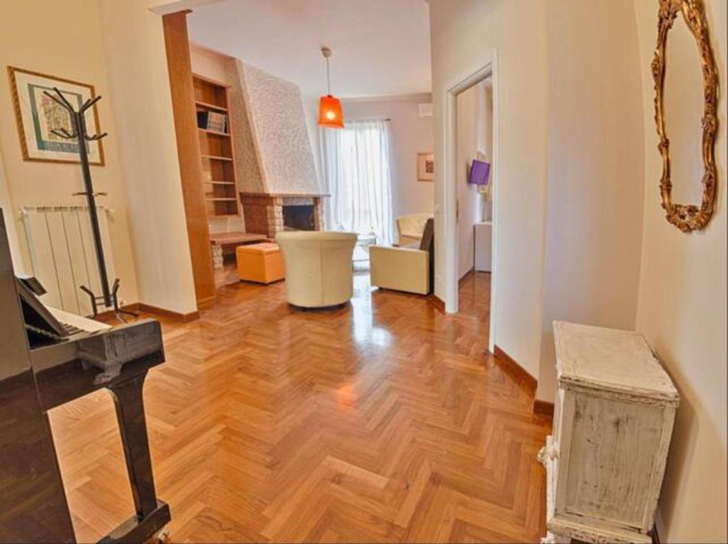 Key Apartment Vatican Wall Rome Bagian luar foto